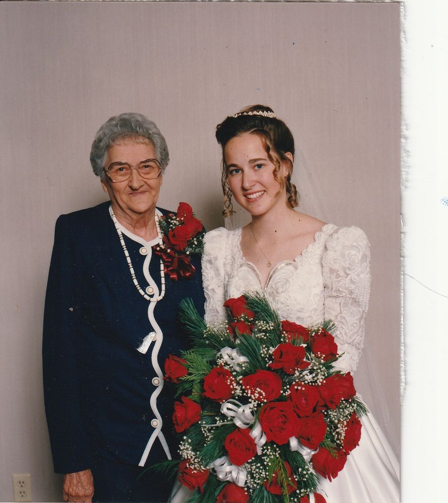 Allie Ruth Ovell Moore Profile Photo
