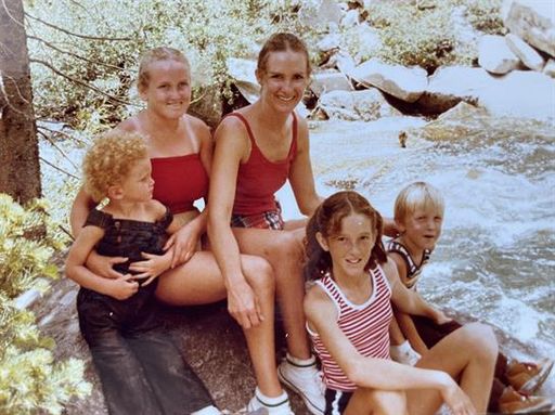Suzanne Elizabeth Allred photo gallery thumbnail 11 of 20