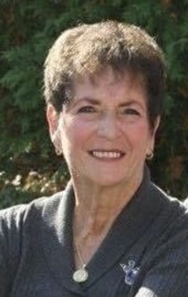 Doris E (Didado)  Tricaso