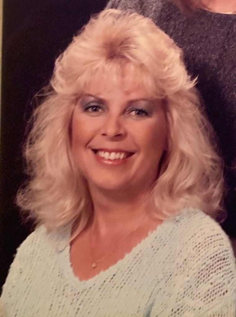 Elaine Cox Profile Photo