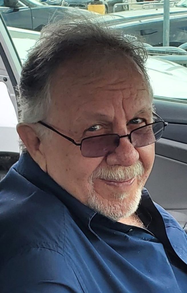 Charles Dipietrantonio Profile Photo