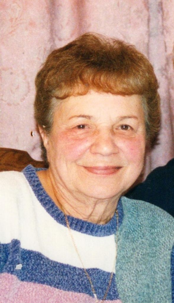 Mary J. "Auntie Mimi" Gillis Profile Photo