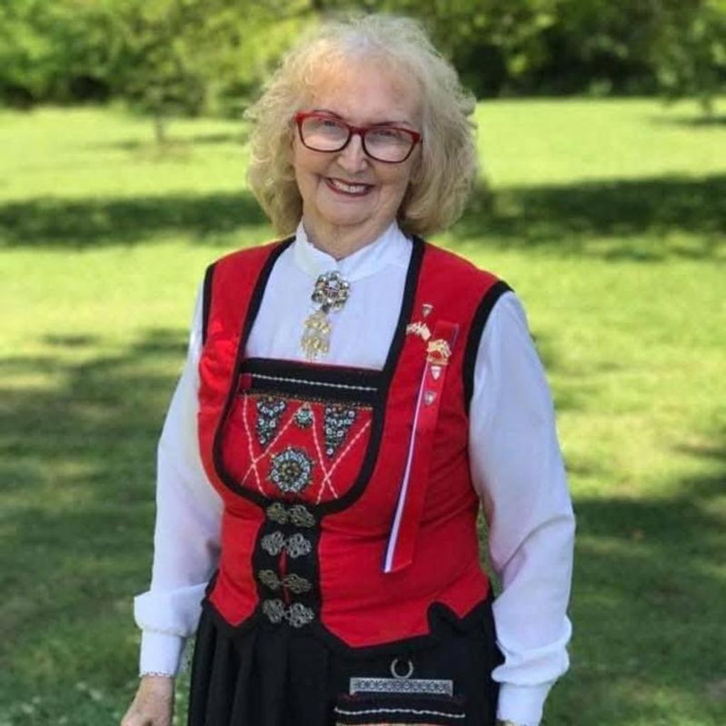 Greta Thompson Profile Photo