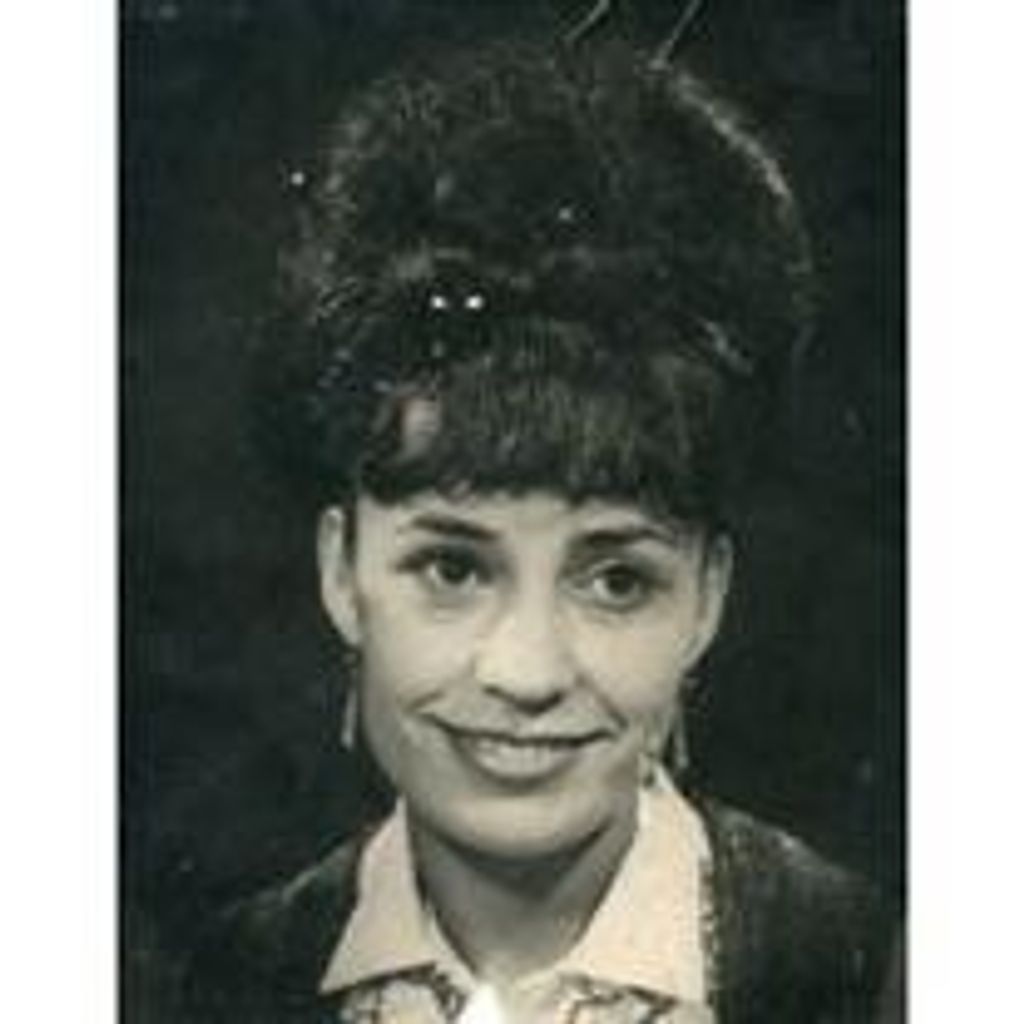 Nora Loraine Sisneros