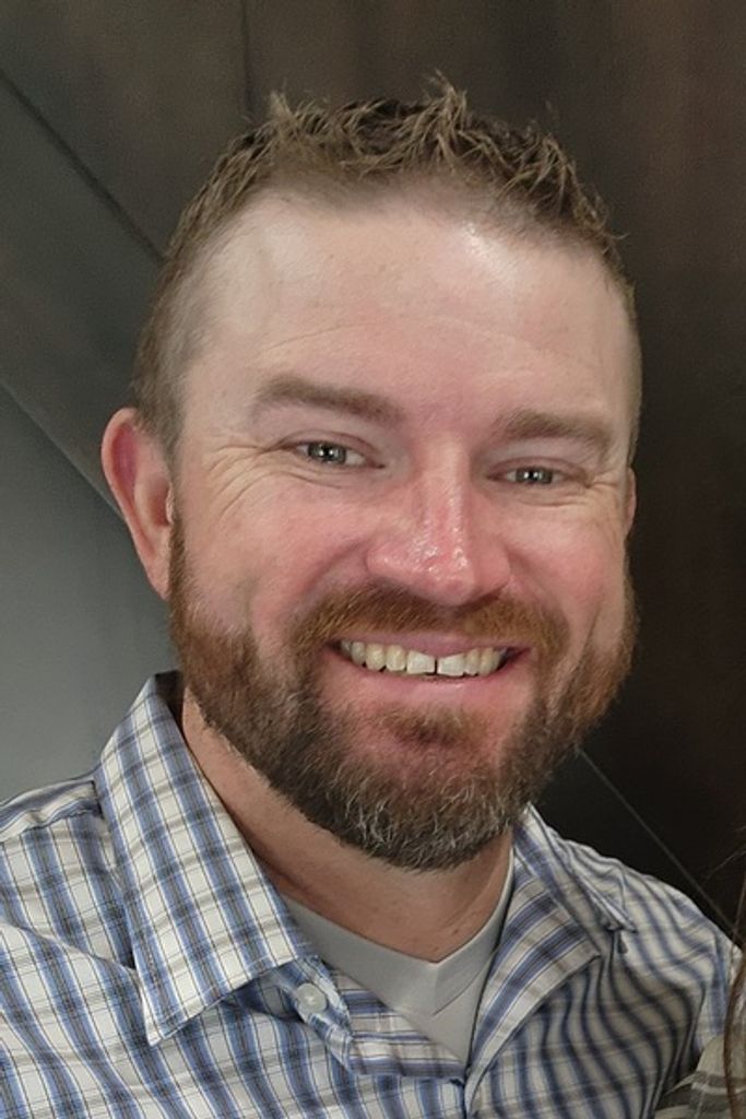 Elliott T. Johnson Profile Photo