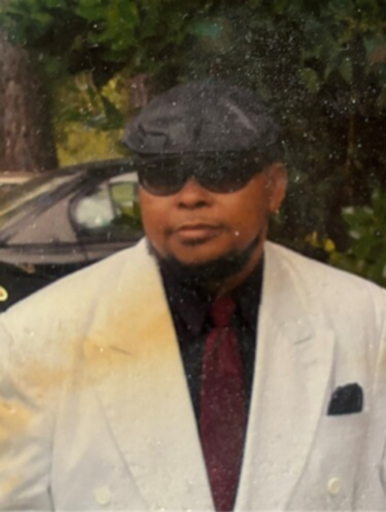 L. Jennes Mcfadden Profile Photo
