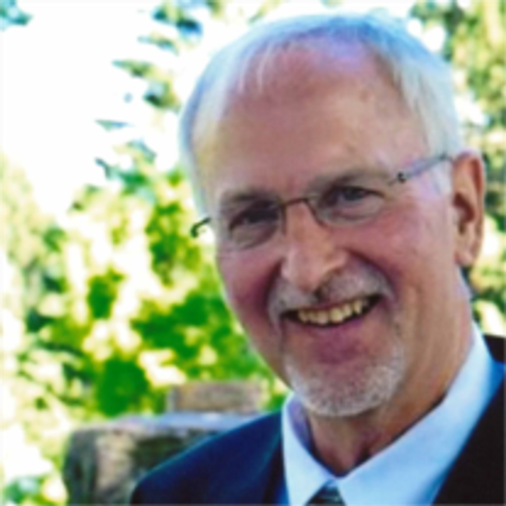 Daniel E. Hollinger