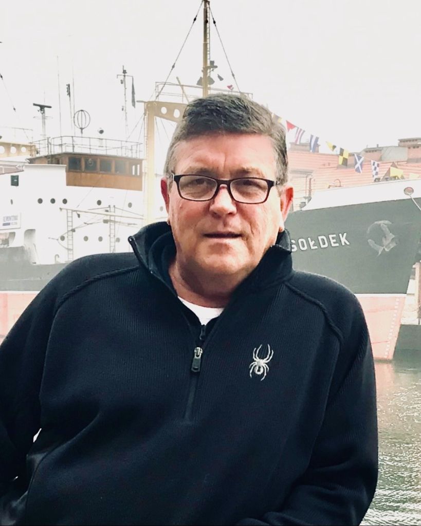 Scott Cameron Archer Profile Photo