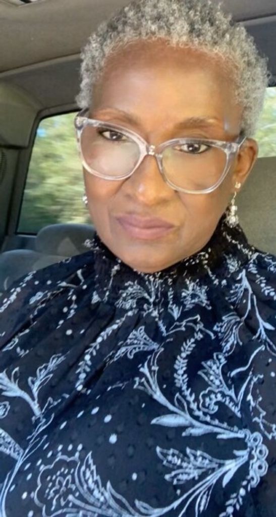 Deandrea Yvette Phlegm Profile Photo