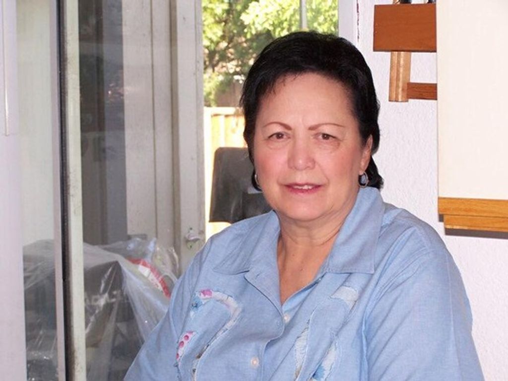 Linda Lois Martinez