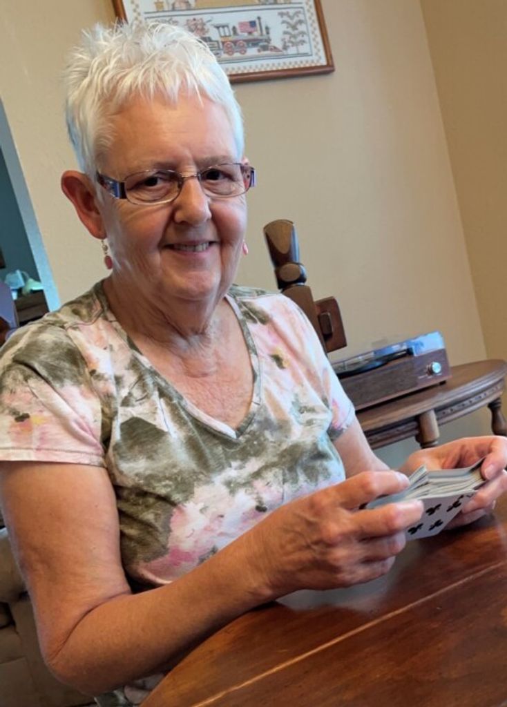 Carolyn S. (Simon)  Golden