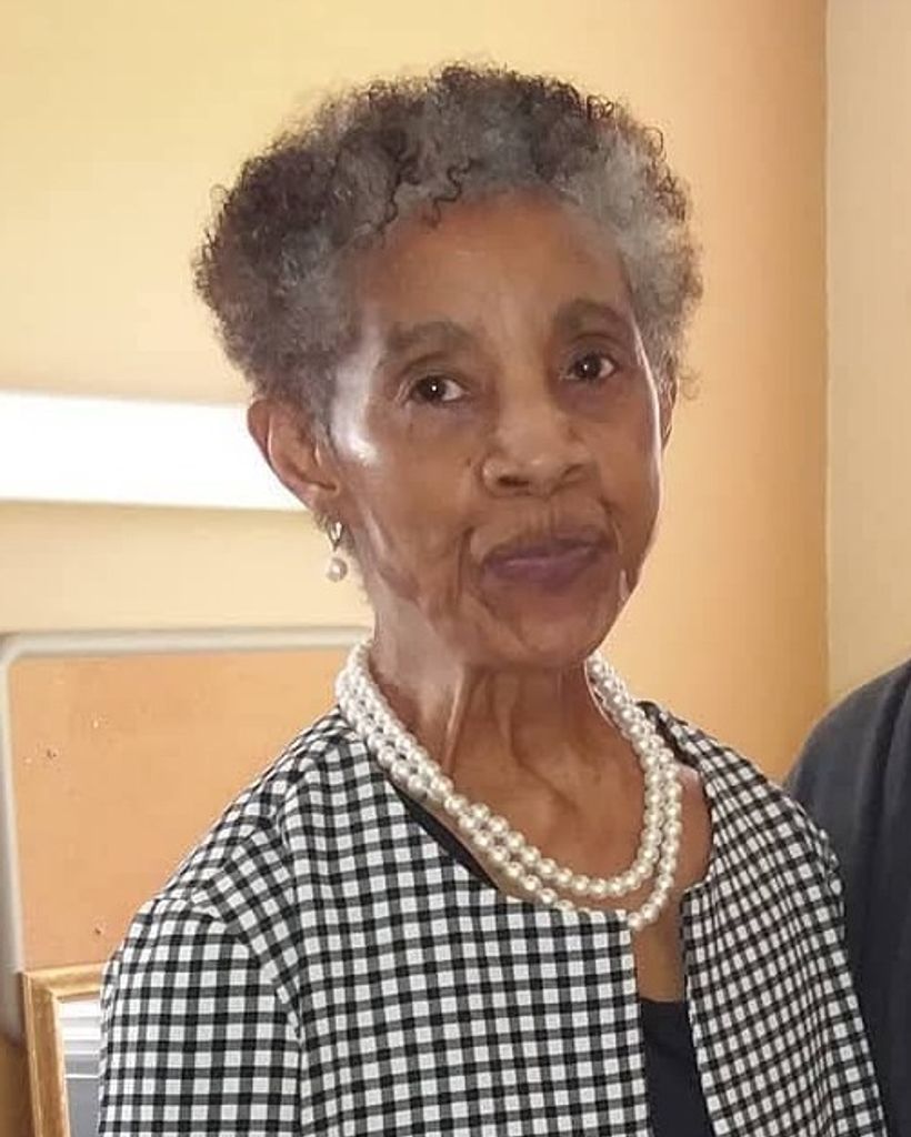 Carolyn Clay-Brown Profile Photo