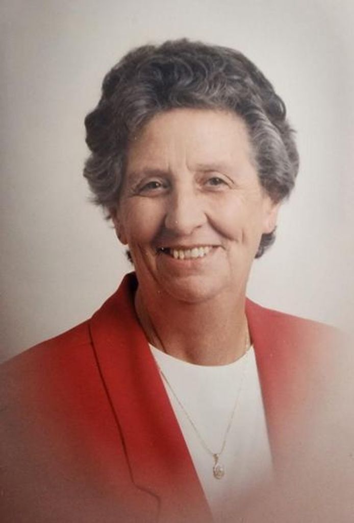 Clara Young Profile Photo