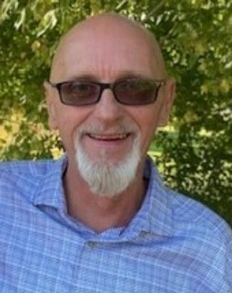 Michael J Casey Profile Photo