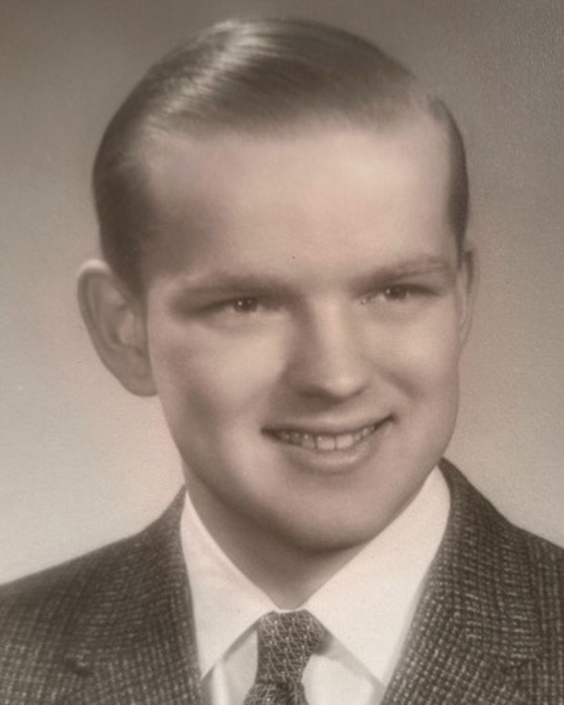 Elliott R. Carlson Profile Photo