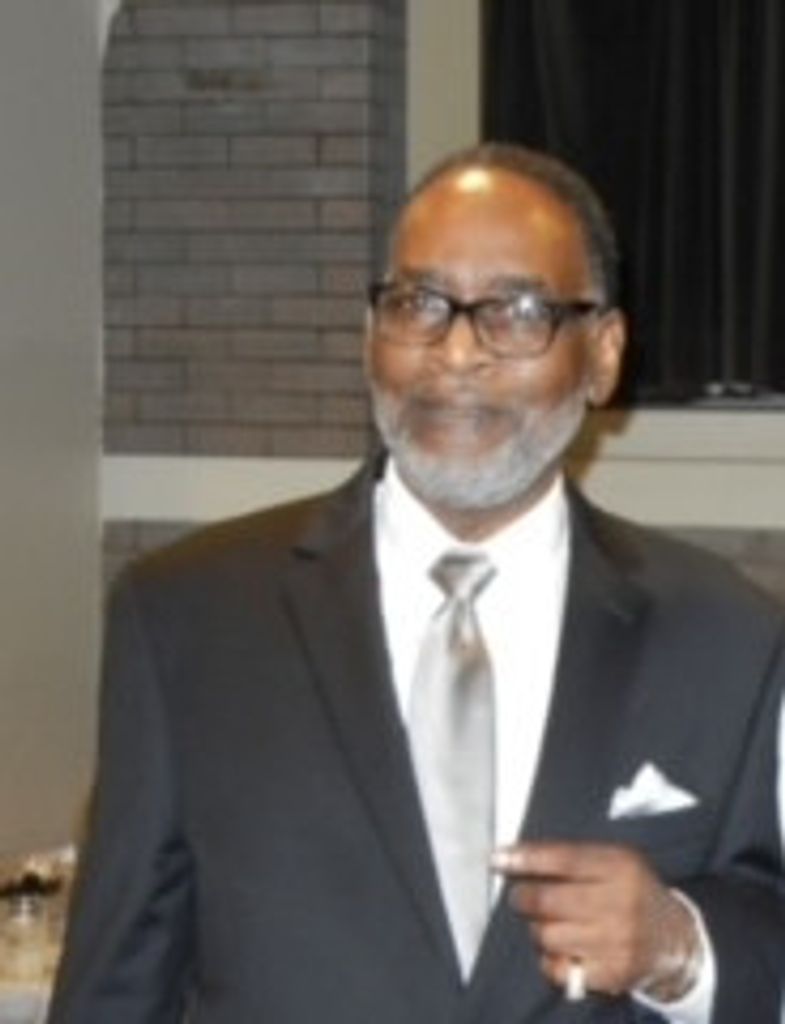 Charles Thomas Profile Photo