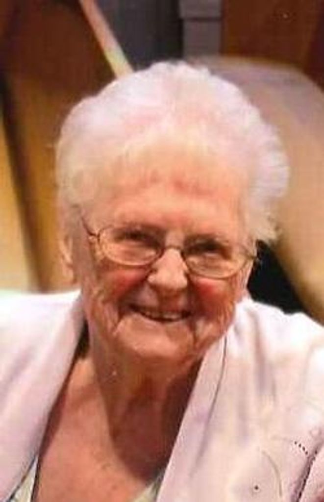 Dolly (Doris) Gleichner