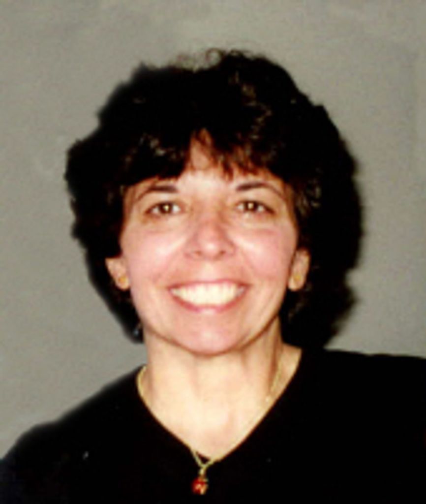 Lucia "Lu" Champagne