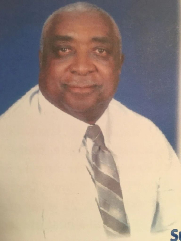 Robert Louis Dixon Profile Photo