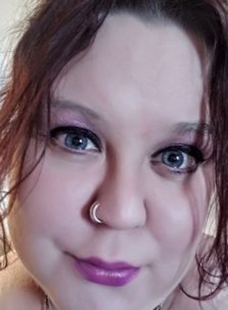 Oona Price Profile Photo