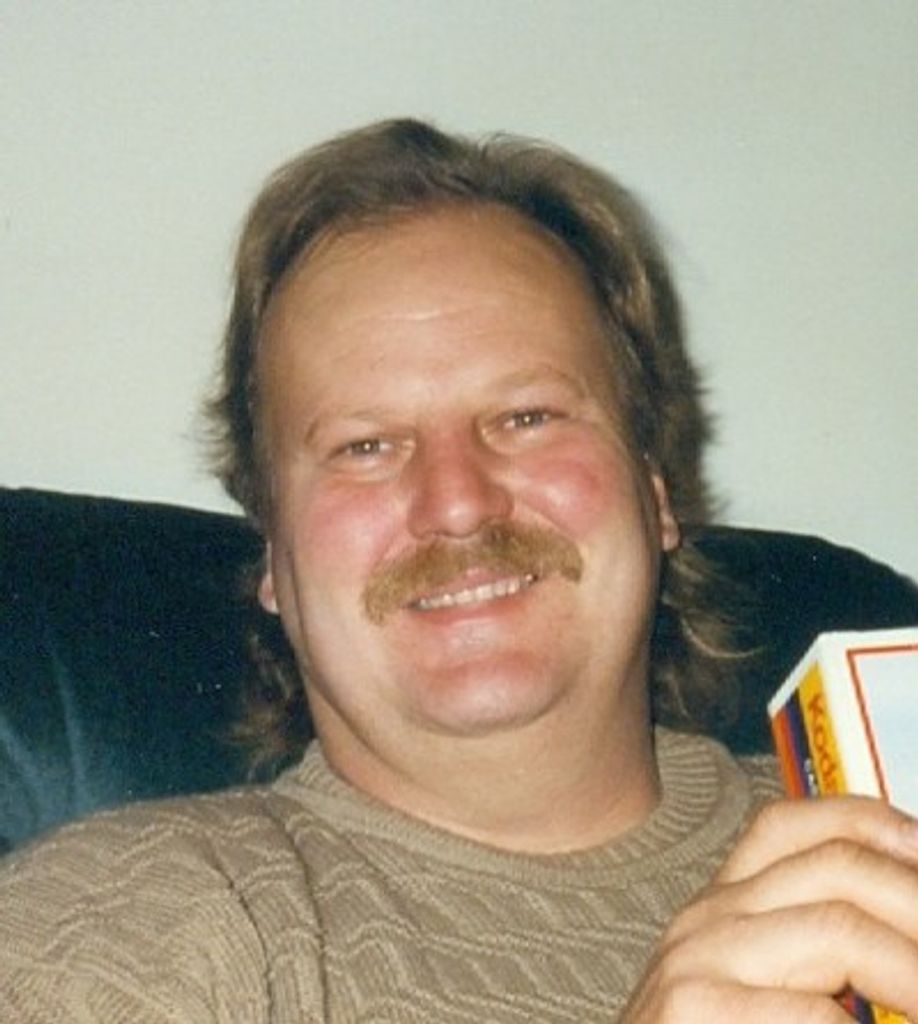 Thomas Jurik Profile Photo