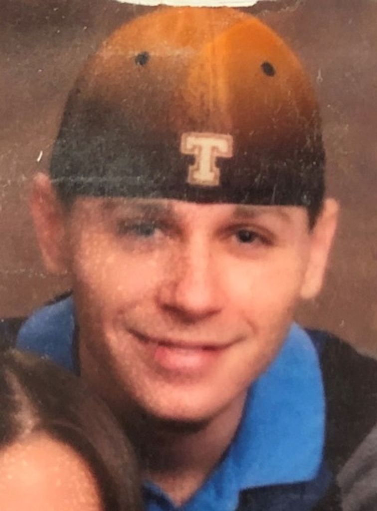 Frank Lee Cameron Profile Photo