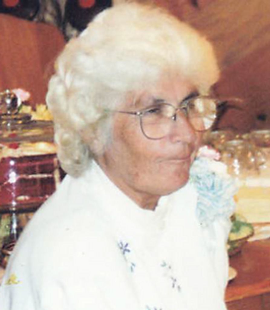 Eva Moss Profile Photo