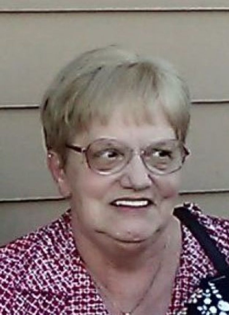 Linda J. (Phillips)  Riley