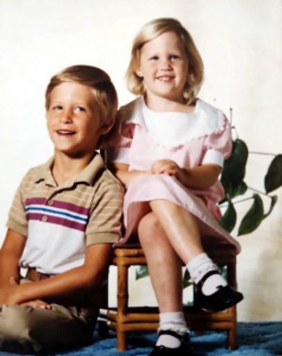 Sarah Leanne Shelton photo gallery thumbnail 4 of 29