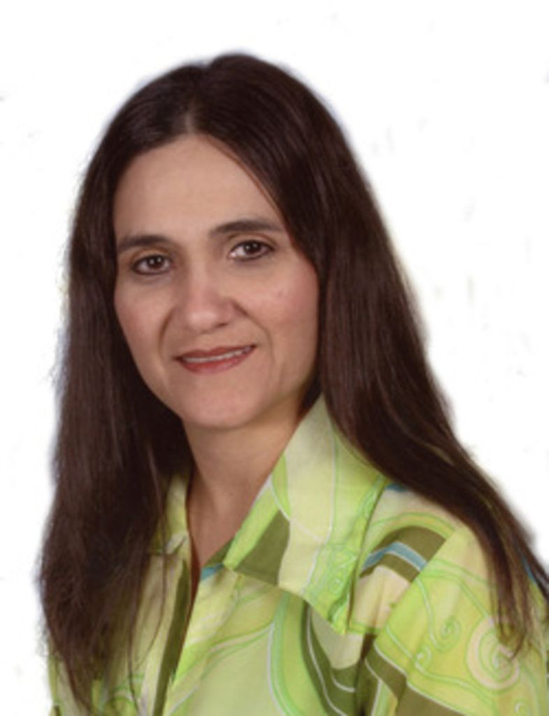 Adriana L. Villalobos
