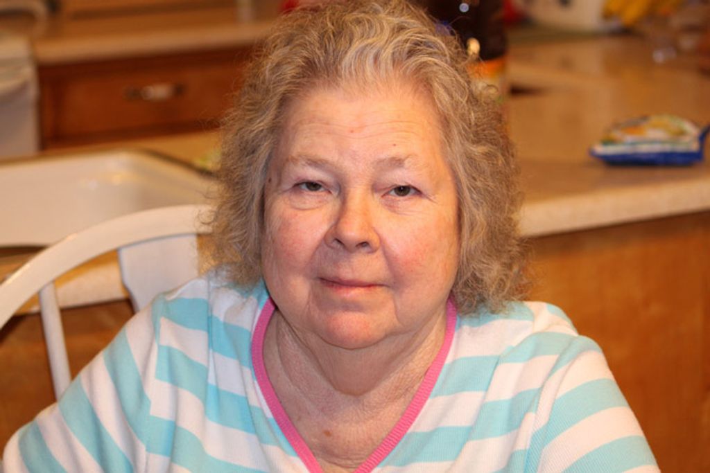 Lucille Mae (James)  Walker