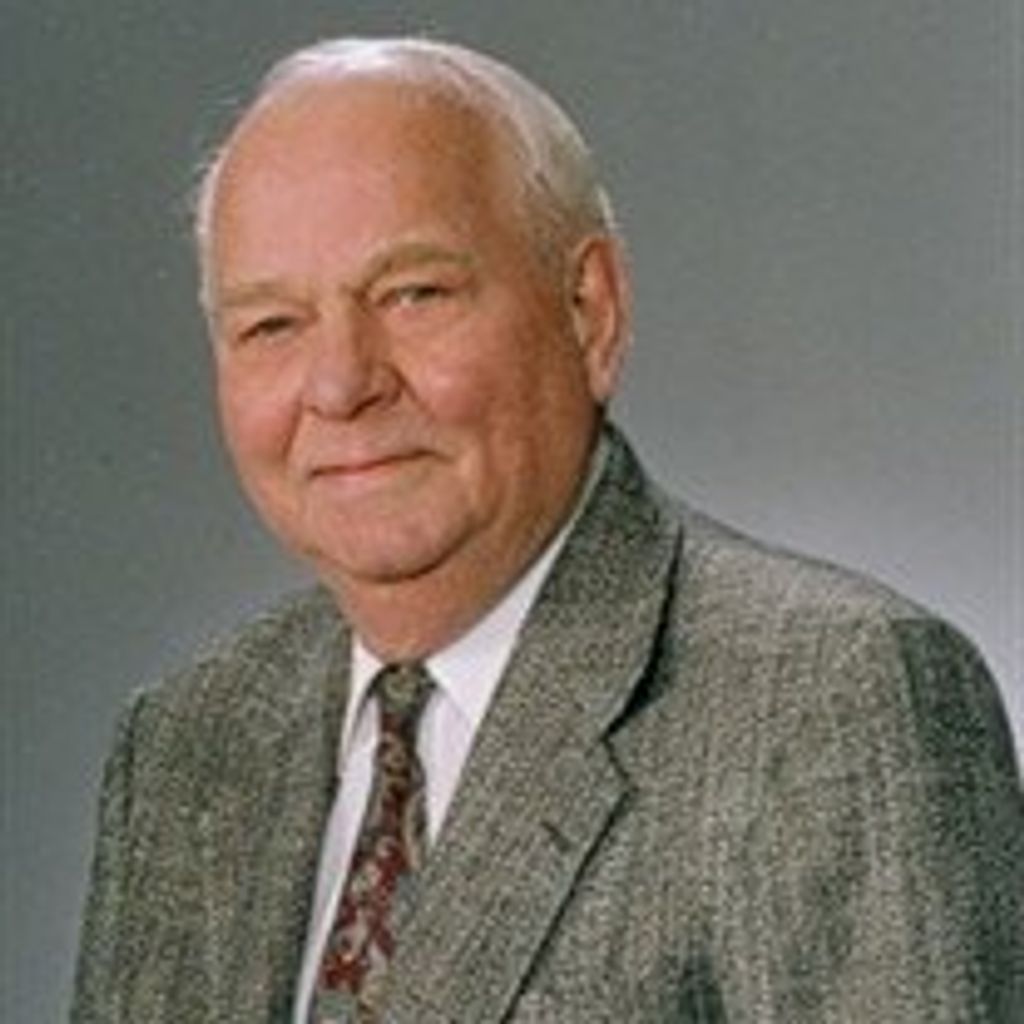 Gerald Harper Profile Photo