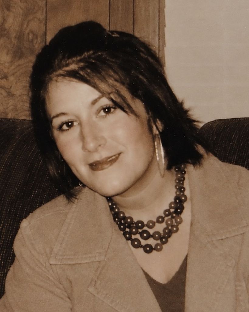 Amanda Lynn Abrusley Profile Photo