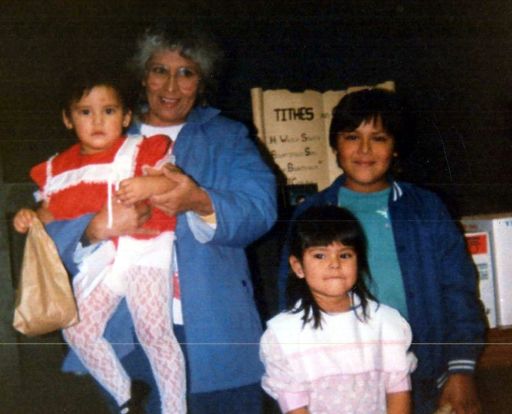 Yolanda C. Gonzalez photo gallery thumbnail 125 of 357