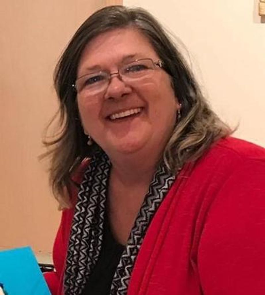 Terri Heusinkvelt Profile Photo