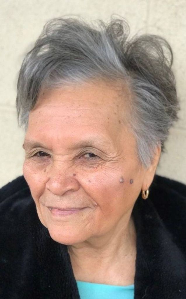 Petra Santiago Profile Photo