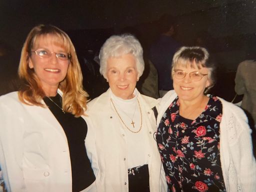 Linda A. Edwards photo gallery thumbnail 57 of 95
