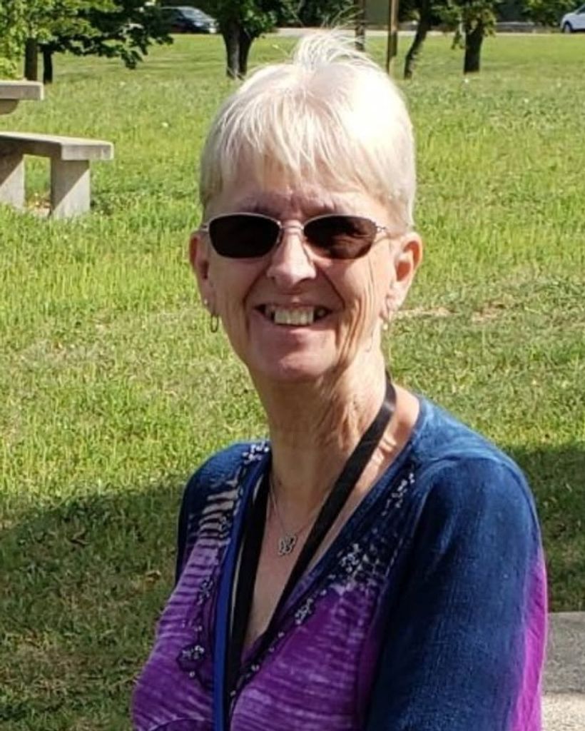 Roxy Linton-Croner Carlsen