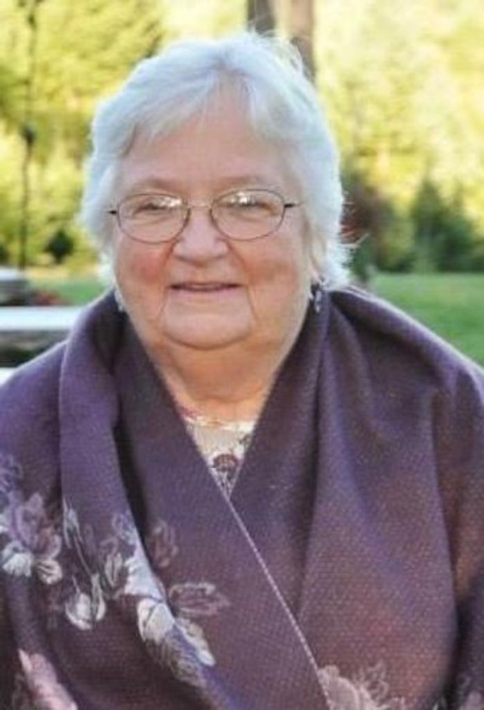 Maureen (Bergstrom) Poulin Price Profile Photo