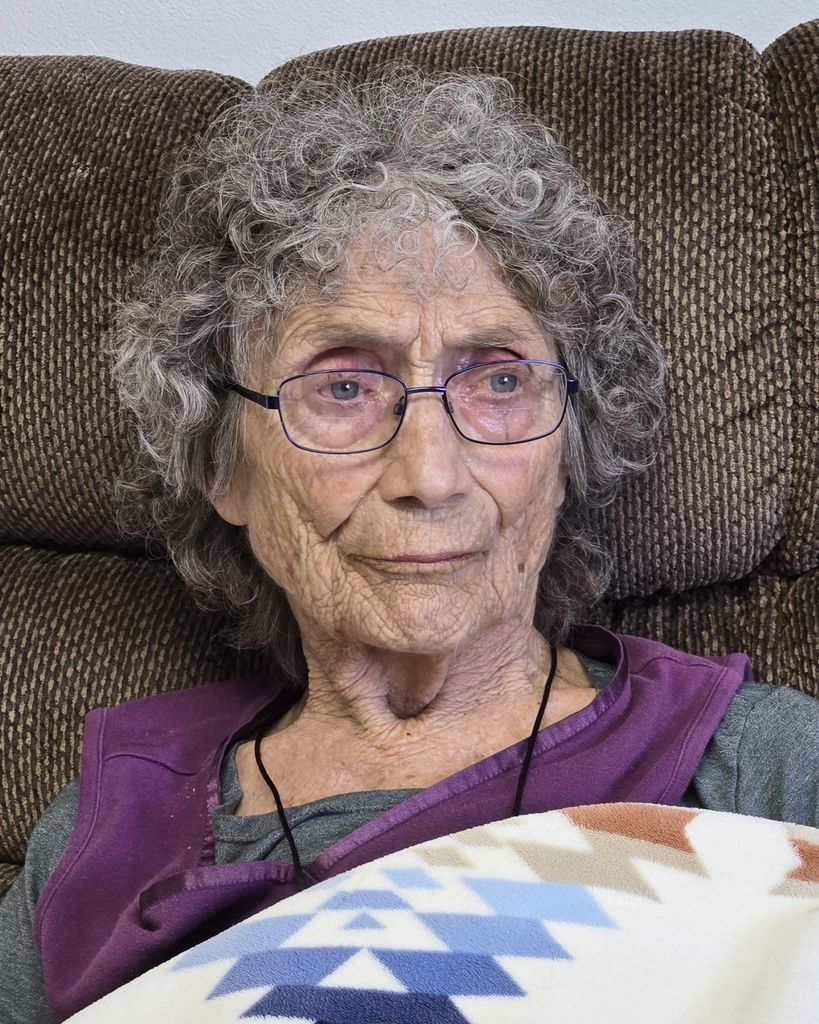Sondra J Schwulst