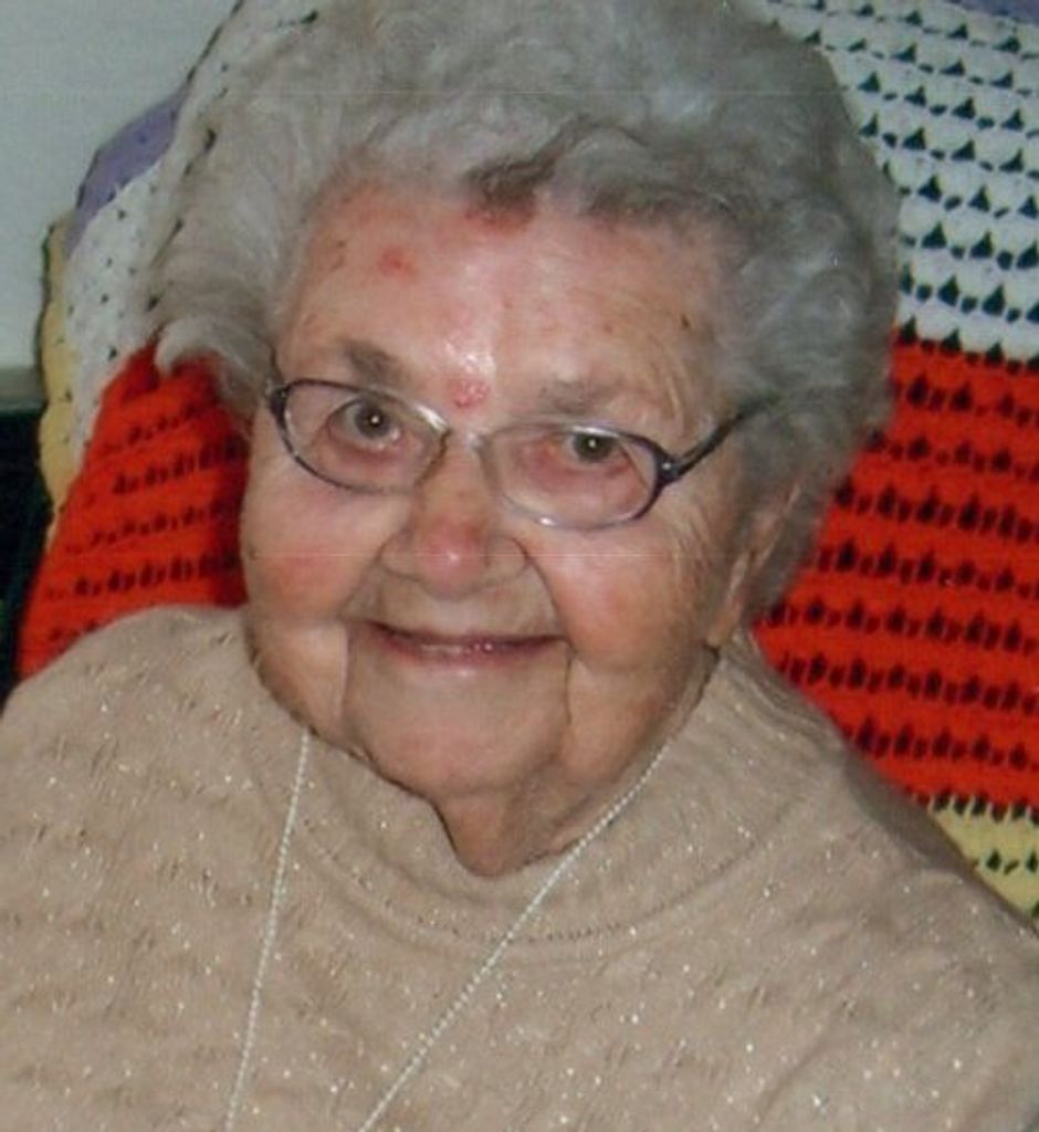 Eva Caroline Smith