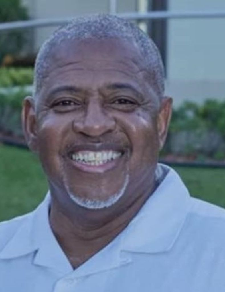 Aaron Woods Sr. Profile Photo