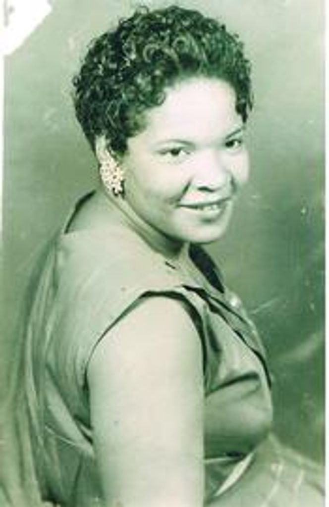 Roseann "Rose" Robinson