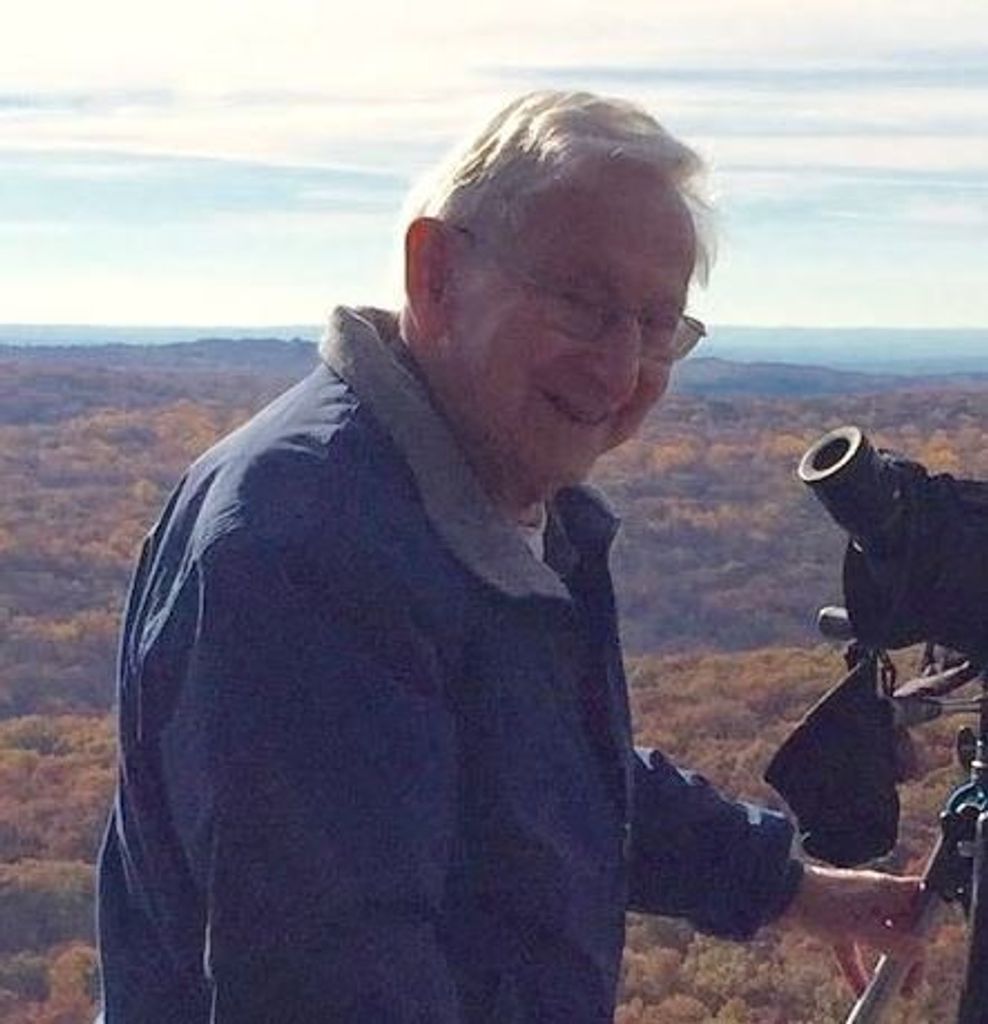 Milton Lutchansky Profile Photo