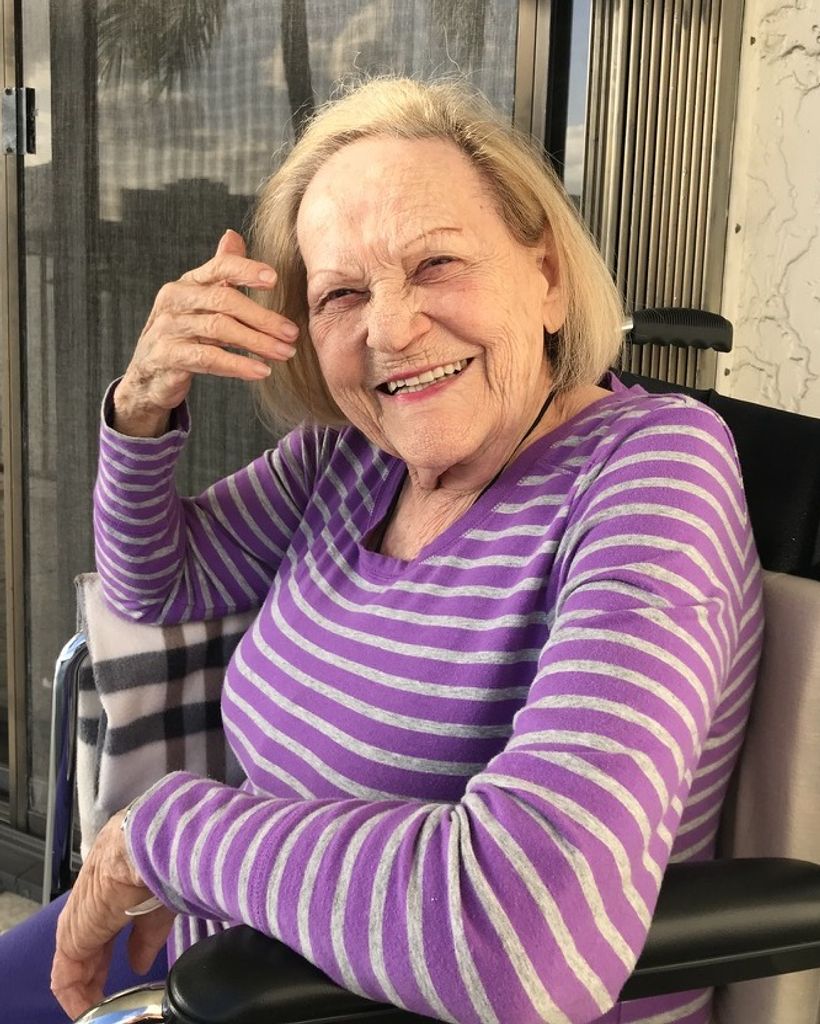 Lillian Schwartz Profile Photo