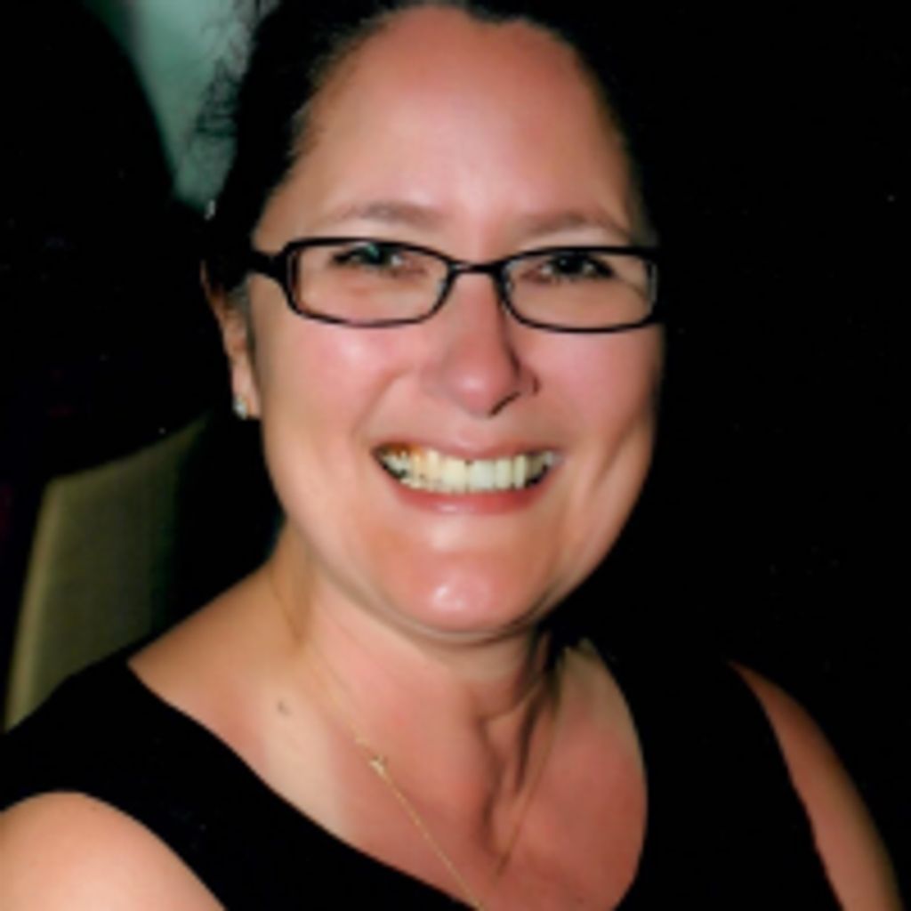 Tina J Mclaine Profile Photo