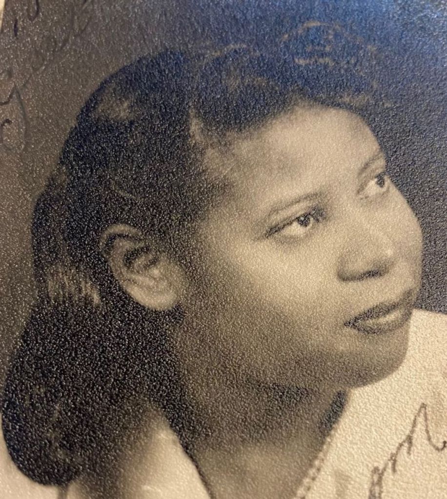 Anna Mae James
