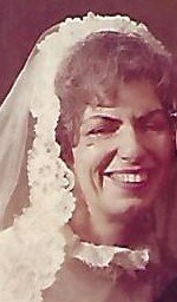 Nicoletta  Lucian