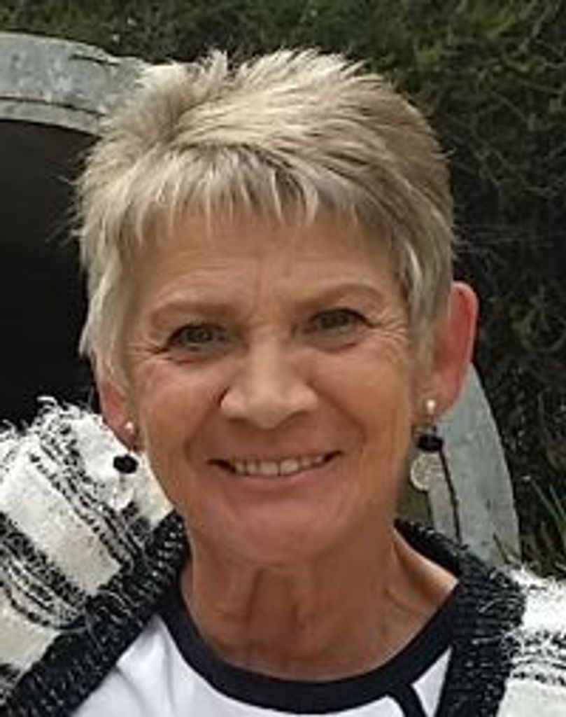 Doreen Mae Lewis