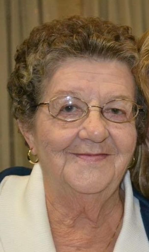 Dolores Bell Profile Photo